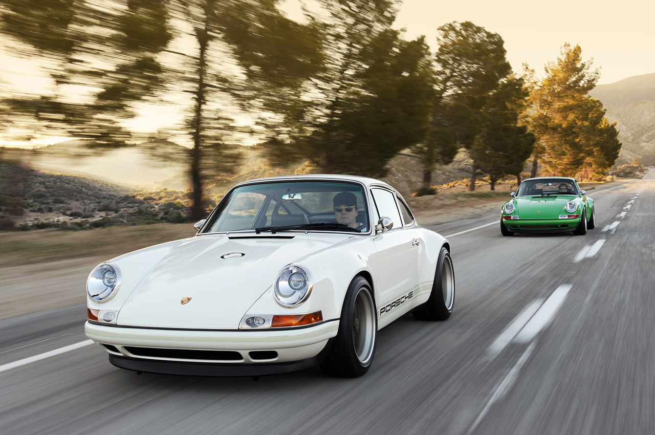 Singer-911 01.jpg
