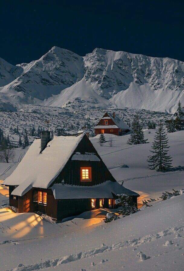 snow house.jpg