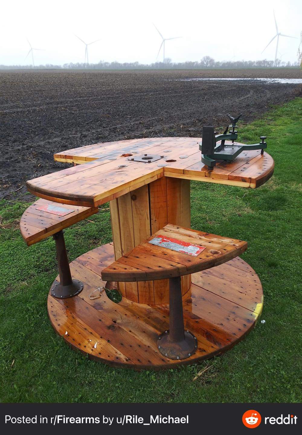 Spoolbench.jpg