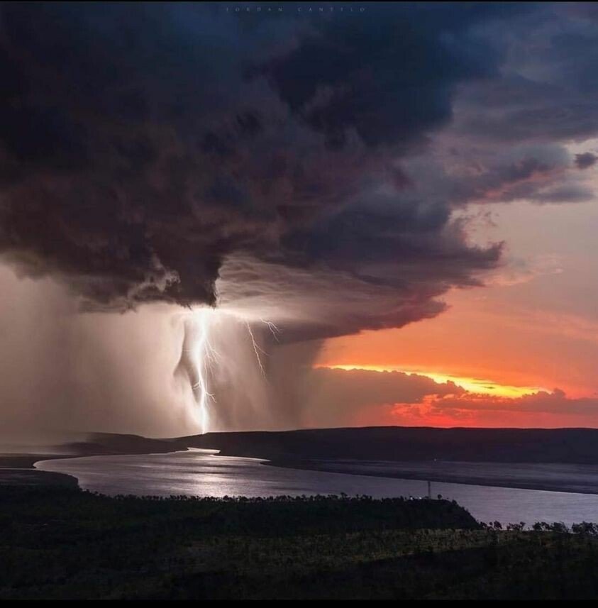 storm aus.jpeg