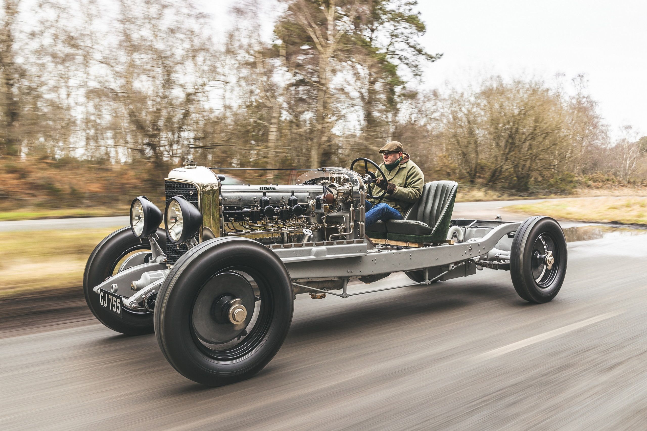 stunning-bentley-rolling-chassis-restored-by-vintage-bentley-will-grace-pebble-beach-196028_1.jpg
