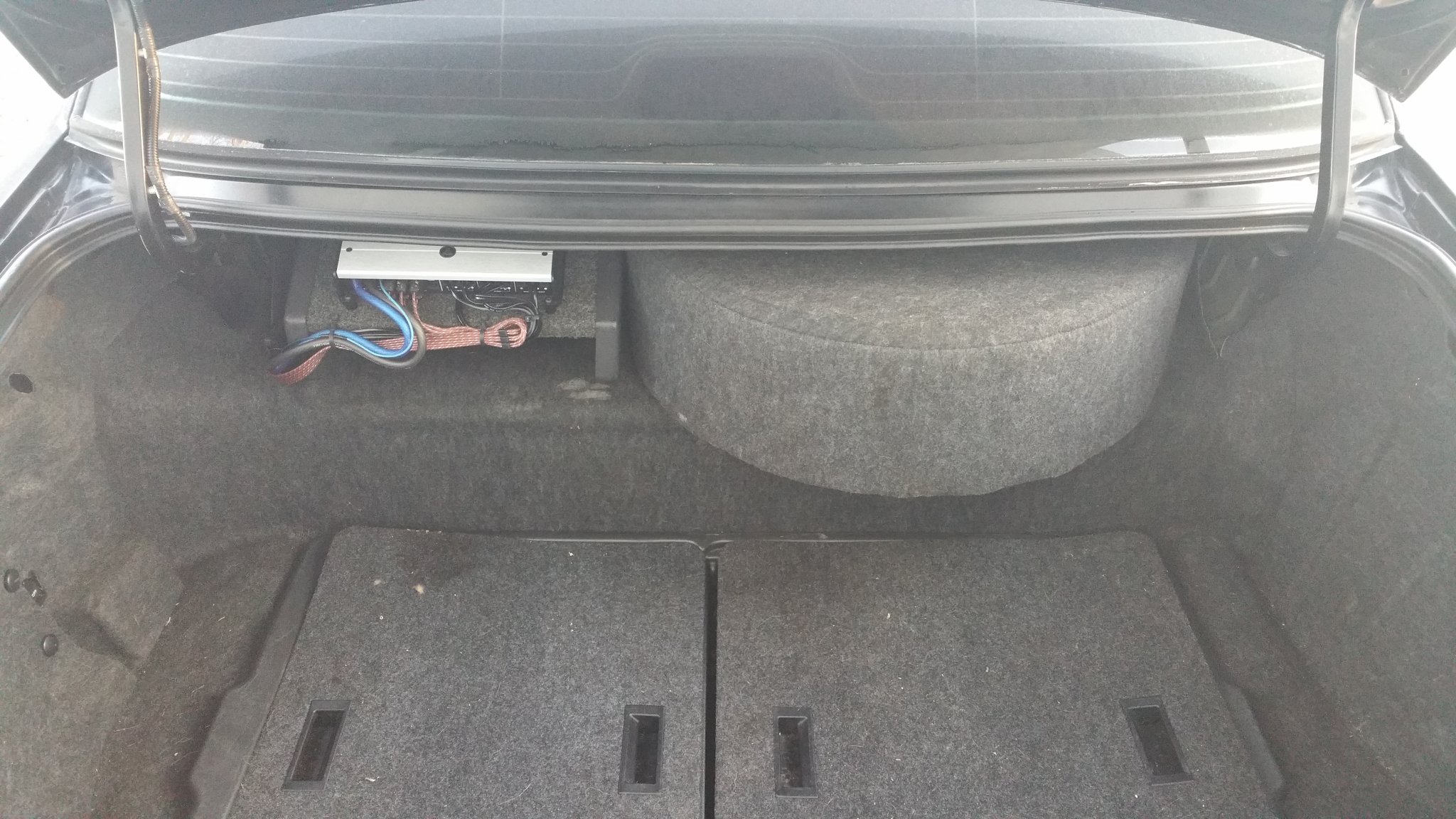 sub in empty trunk.jpg