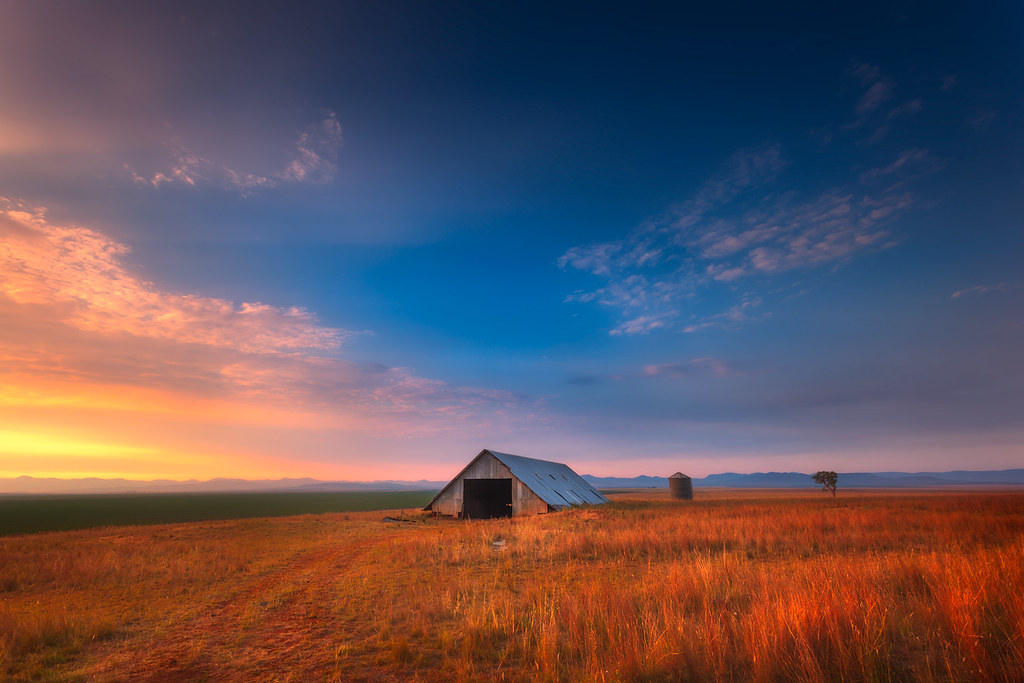 sun barn.jpg