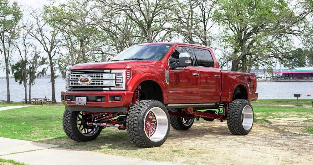 super-duty-lifted.jpg.jpg