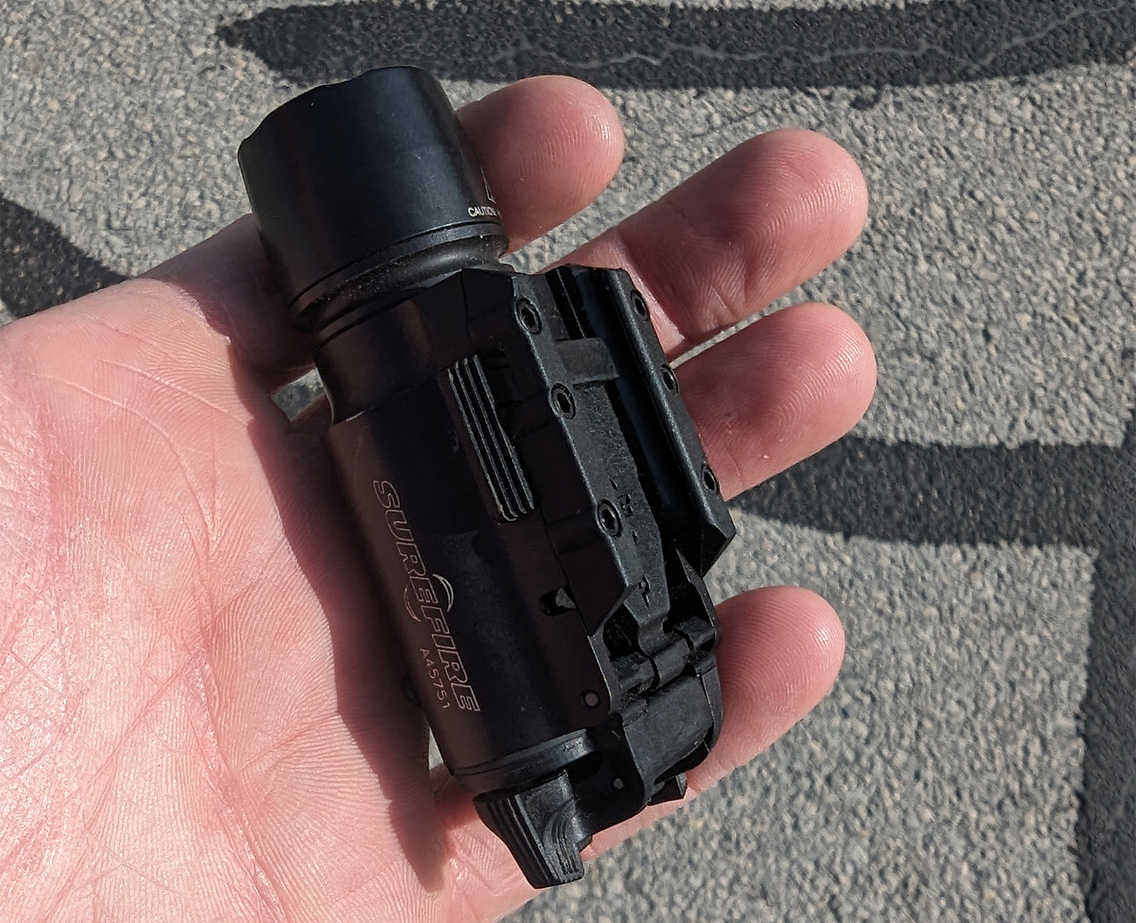 surefire x200.jpg