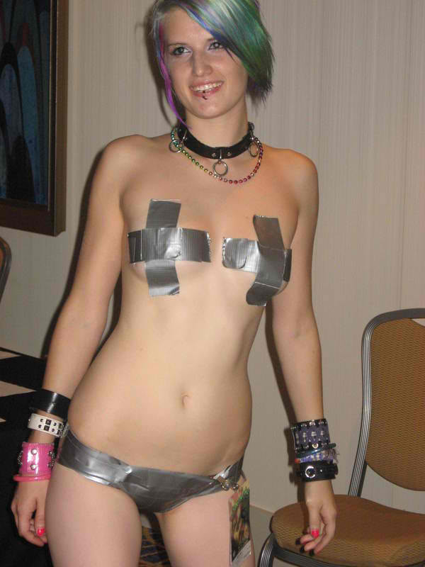 tape_girls_15.jpg