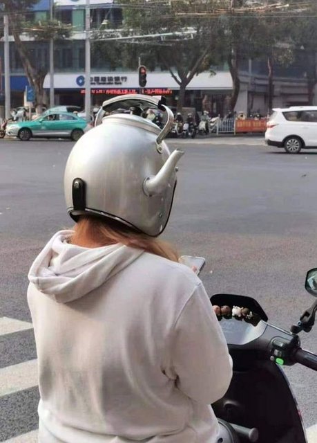teapot-helmet-ww.jpg