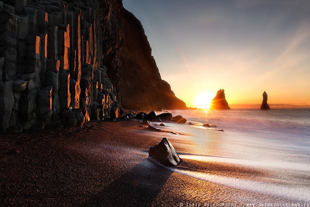 the-distinctive-basalt-stacks-on-reynisfjara-black-sand-beach-9.jpg.6a00df6cf4d4453bec2ffbb4a5...jpg