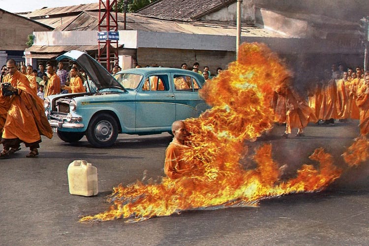 Thích-Quảng-Đức_the_burning_monk.jpg