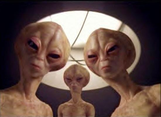Three_Aliens.jpg
