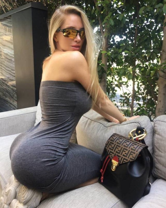 tight_dresses_49.jpg