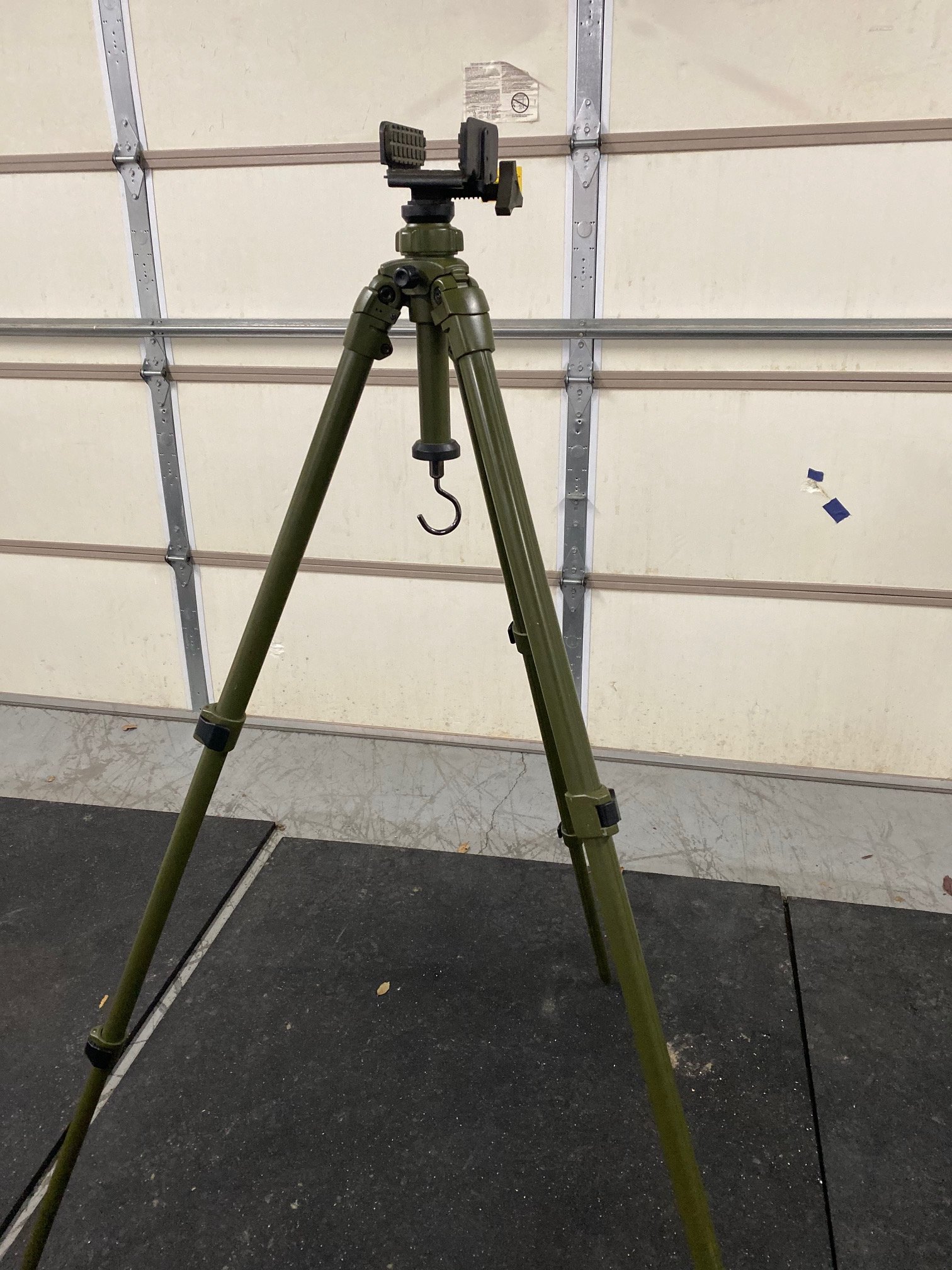 tripod pic.jpg