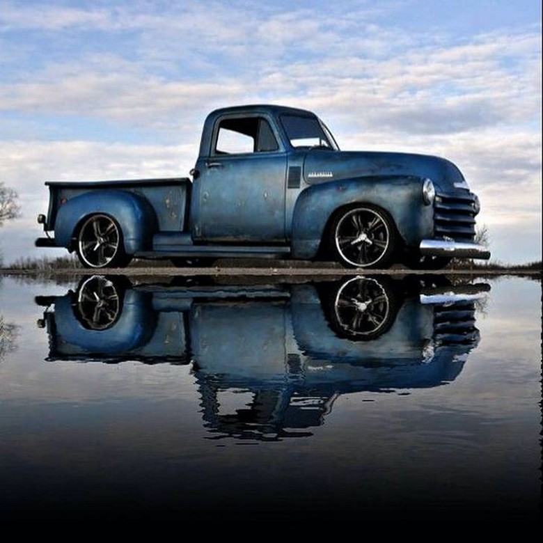 truck reflesct.jpeg