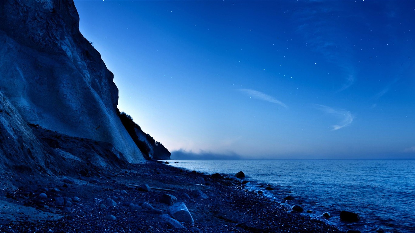 Twilight_Starlight-2012_landscape_Featured_Wallpaper_1366x768.jpeg