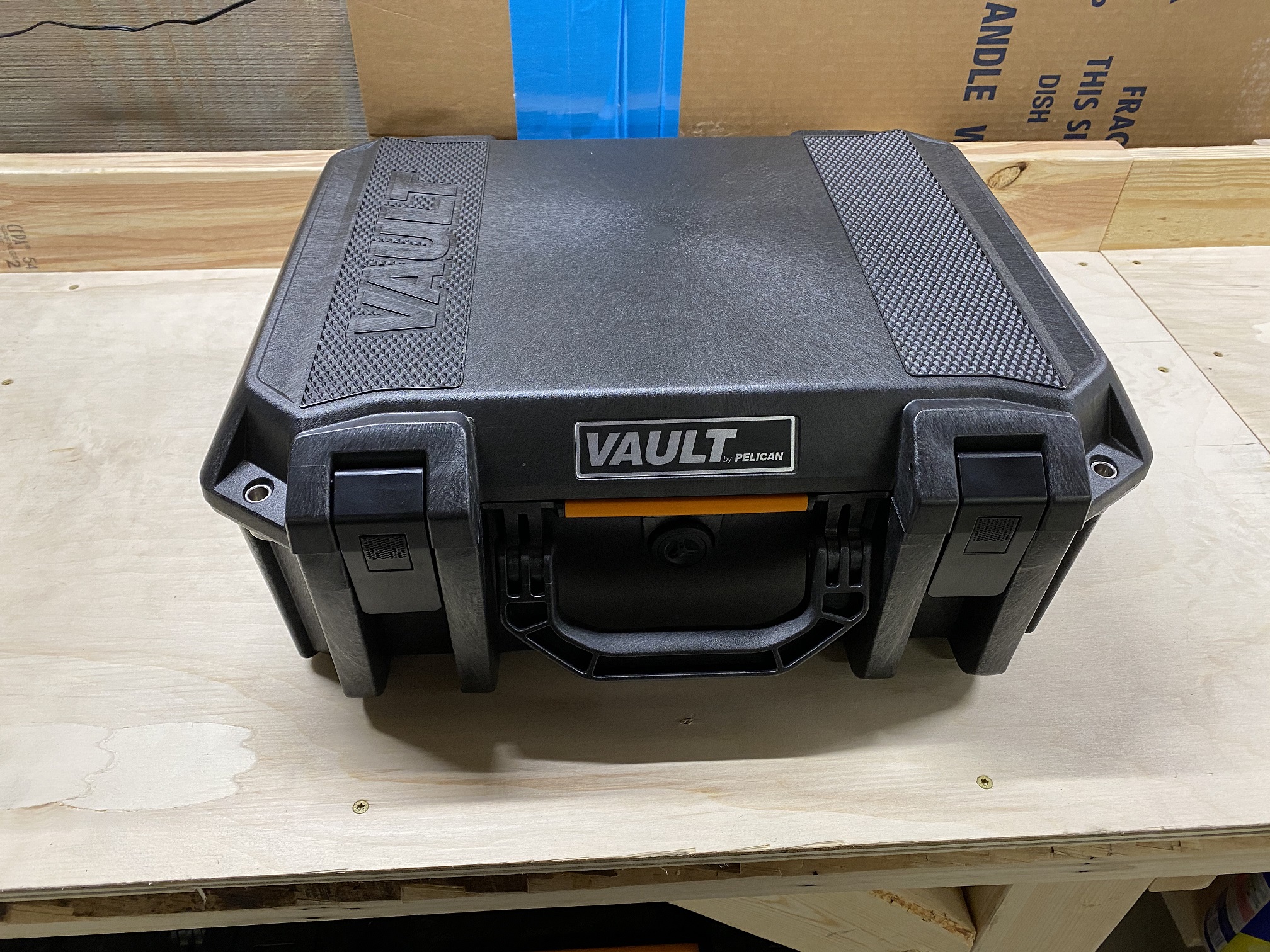Vault300 LR case.jpg