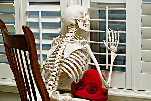 waiting-for-true-love-picture-id459448461.jpg
