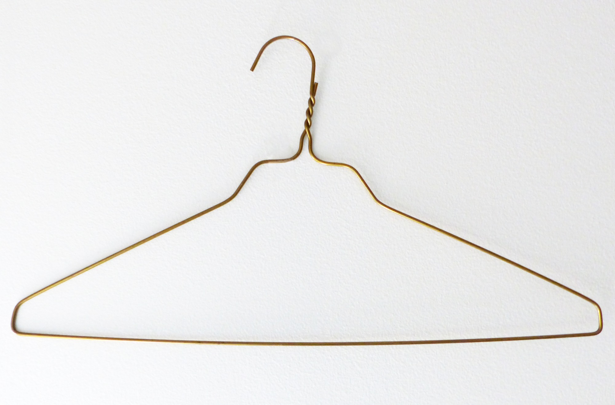 Wire_clothes_hanger.png