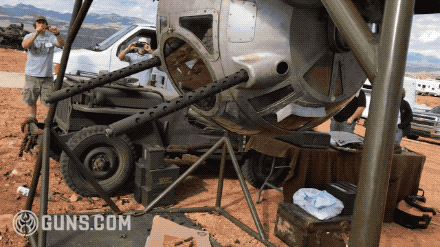 ww2-ball_turret-gun-gif-01a.gif
