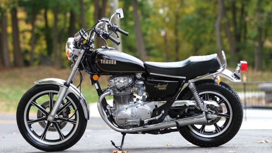 Yamaha-XS650-Special-Left-Side.jpg