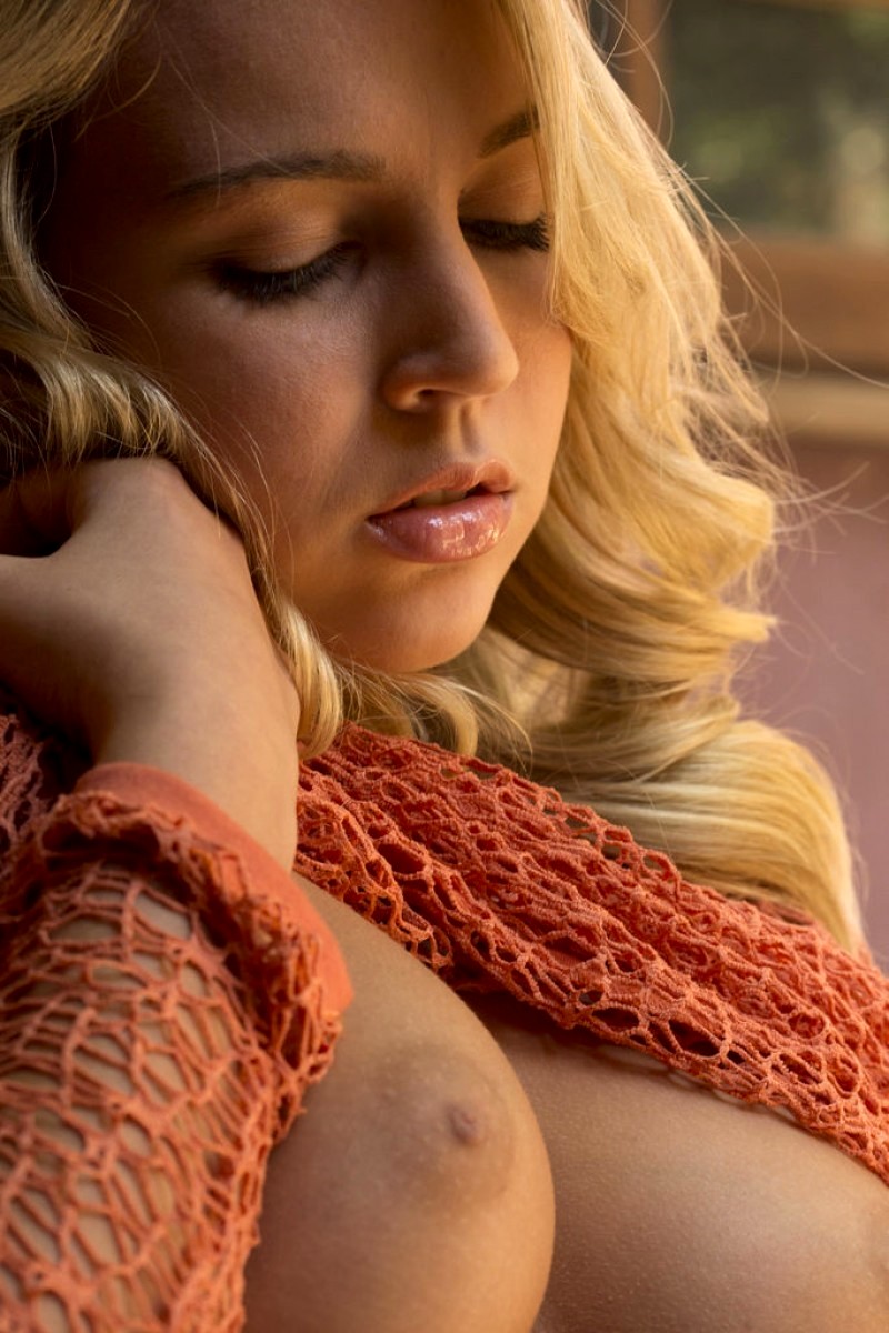 zoey-taylor-5.jpg