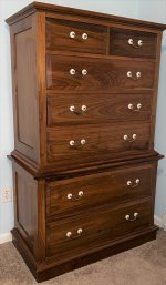 dresser 2.jpg