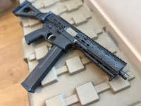 lwrc-smg-3.jpg