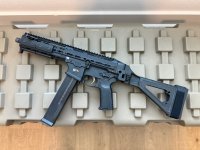 lwrc-smg-4.jpg