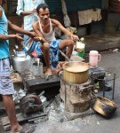 690px-ChaiwallaKolkata_%28cropped%29.jpg