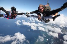 tandem-skydiving.jpg