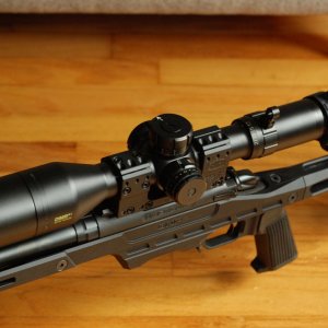 03 Scope and Mount Left.jpg