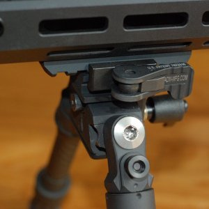 07 Tripod Mount.jpg